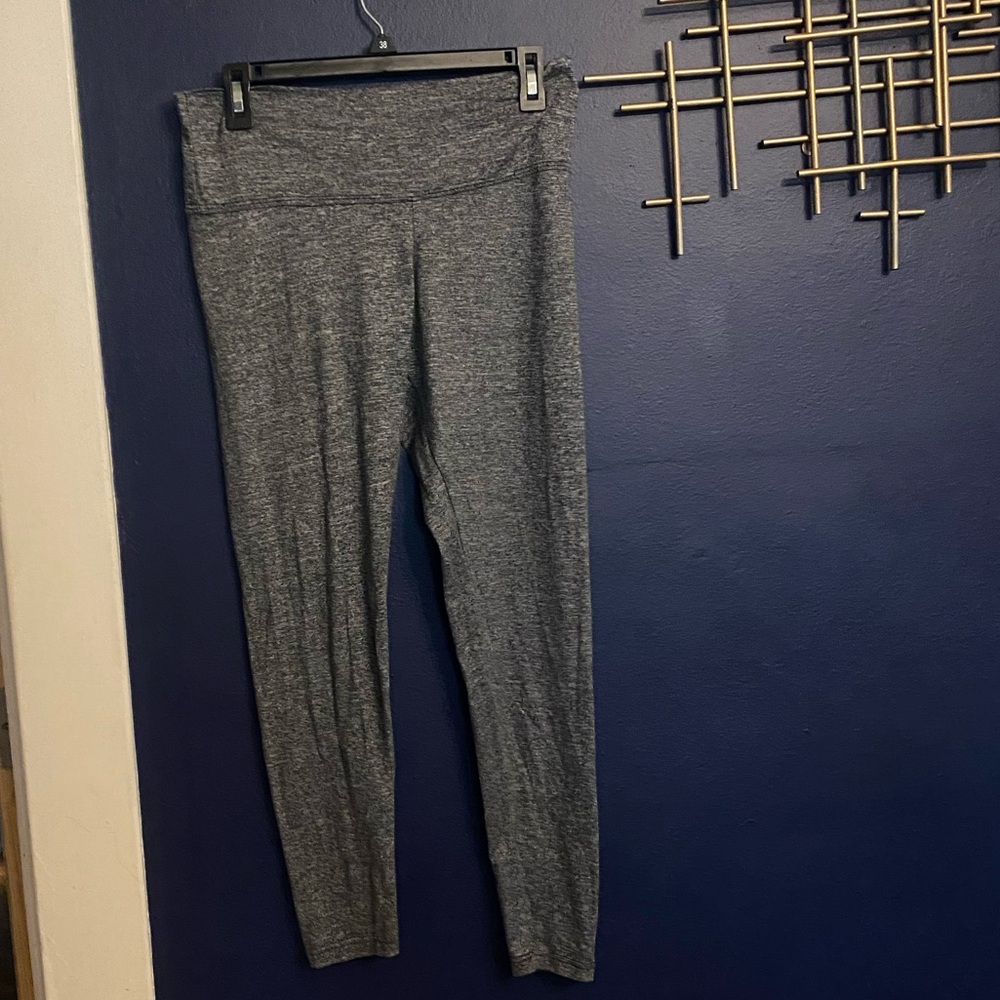Women’s style 5 pants size L
